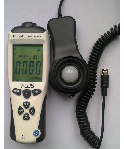 Люксметр Flus ET-952 (0-400 000 Lx/±3 %) з виносним знімним датчиком