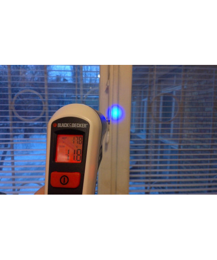 Термодетектор пірометр Black&Decker TLD100 (від -30°С до +150°С)