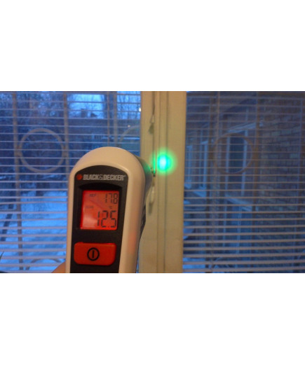 Термодетектор пірометр Black&Decker TLD100 (від -30°С до +150°С)