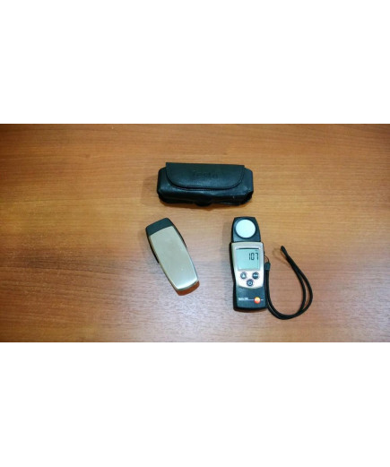Люксметр Testo 540 (0...99 999 люкс/±3 люкс)