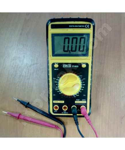 Цифровий мультиметр YINTE YT-0828 (1000В, 200МОм, 20А, 200мкФ, hFE) з відкидним екраном